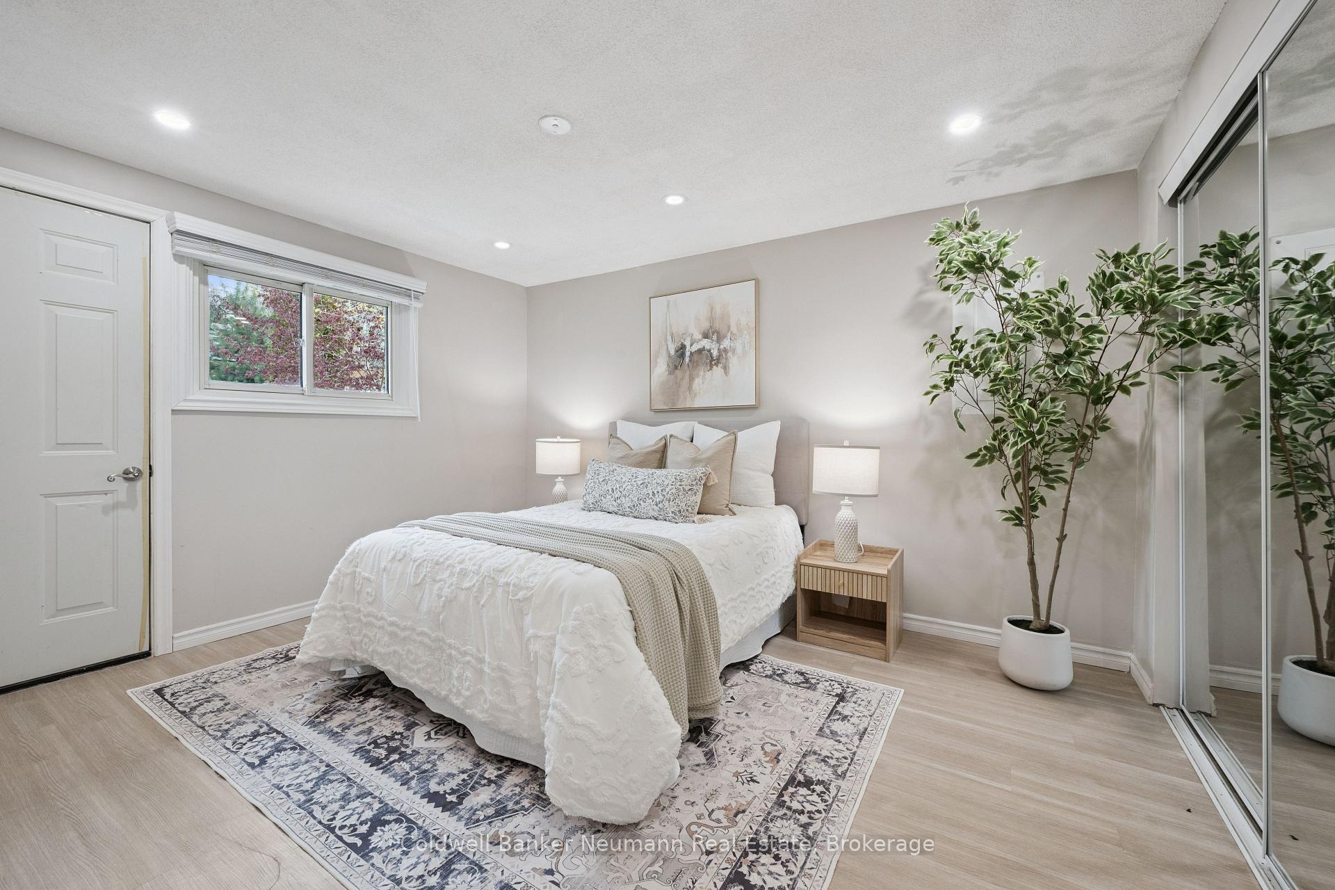 Photo 12 of Unit 1, 364 Imperial Road S, Guelph, Willow West/Sugarbush/West Acres — HOMEH