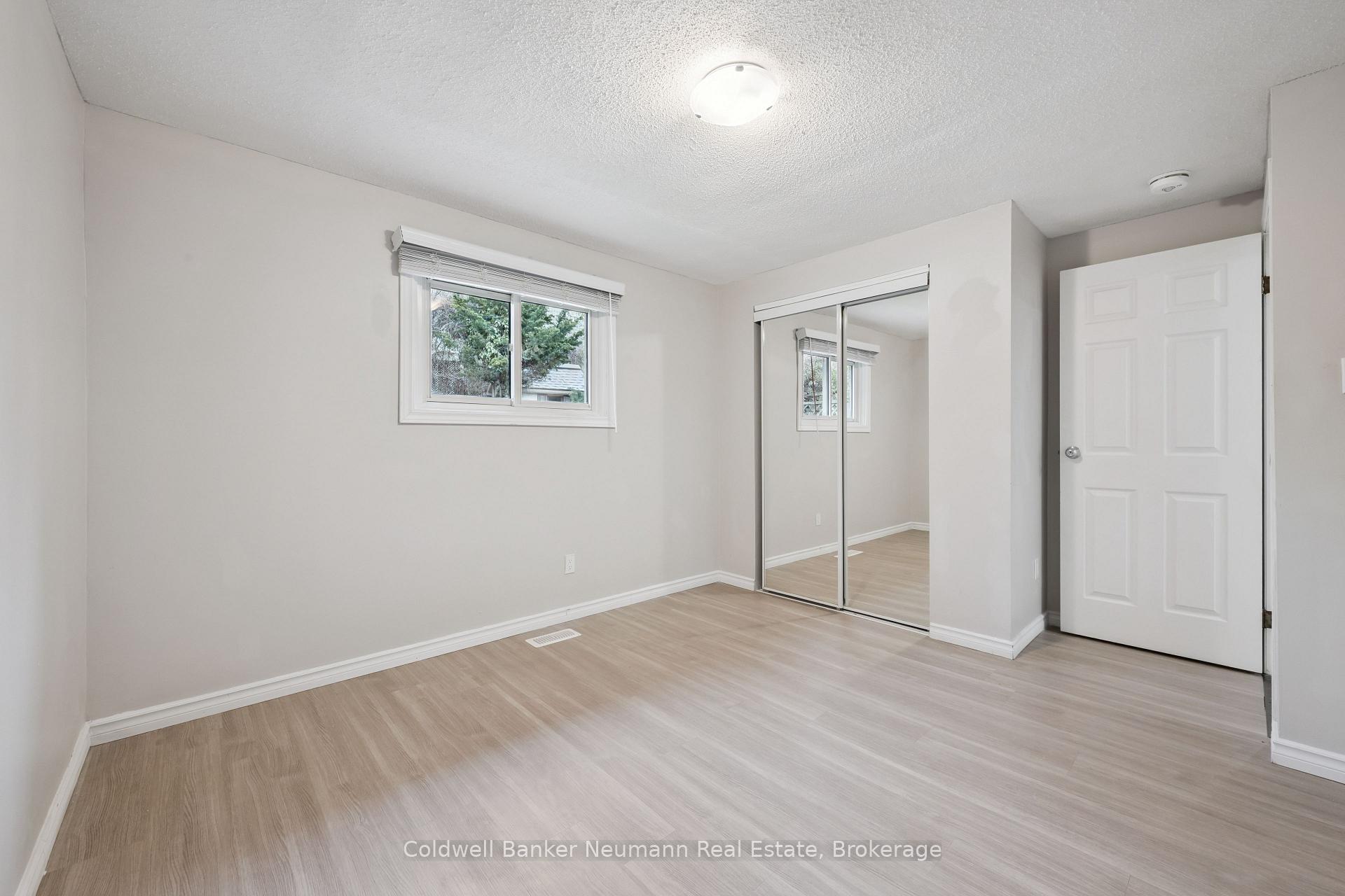 Photo 14 of Unit 1, 364 Imperial Road S, Guelph, Willow West/Sugarbush/West Acres — HOMEH