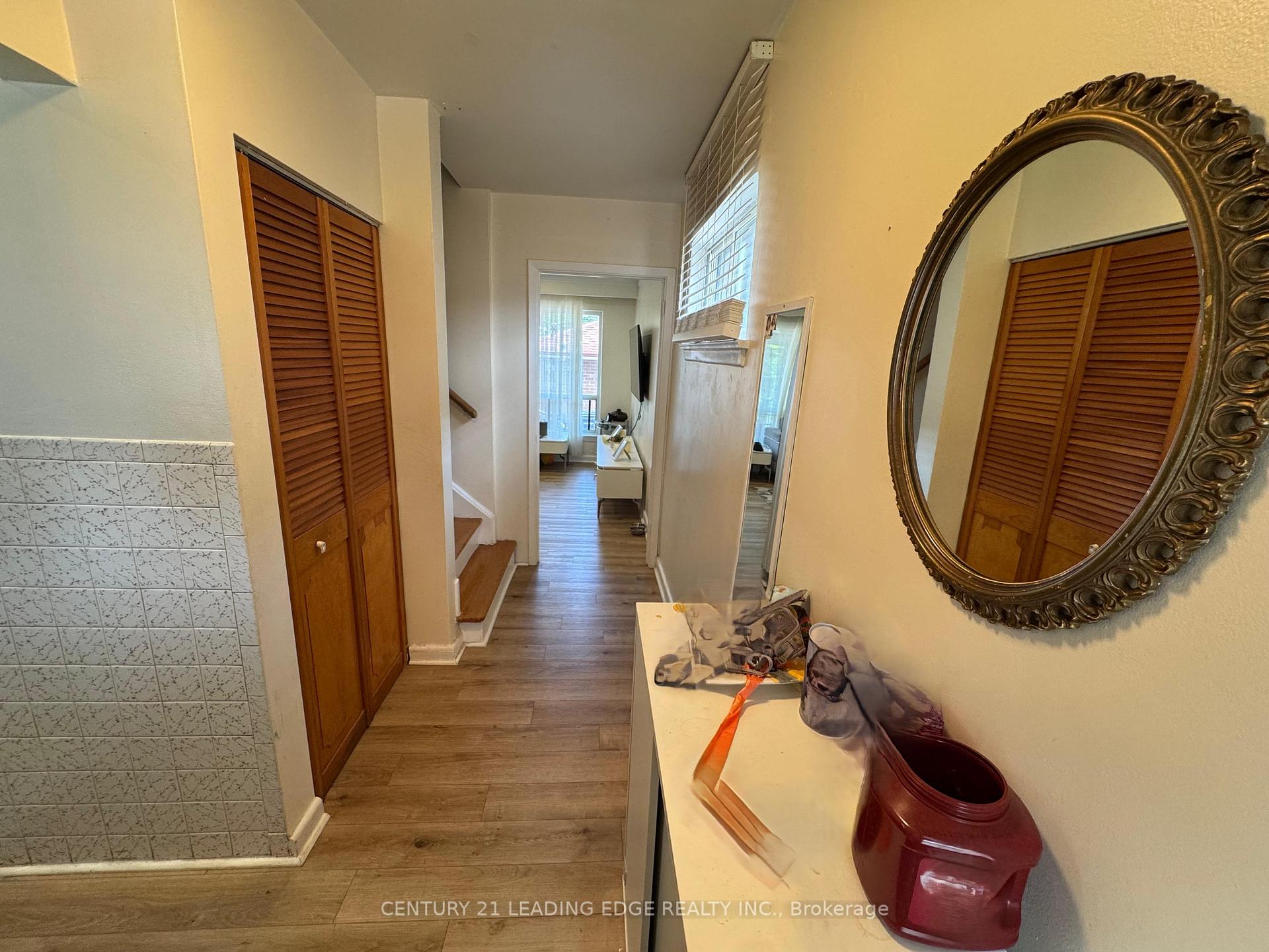 Photo 7 of 76 Thurrock Road, North York, Glenfield-Jane Heights — HOMEH
