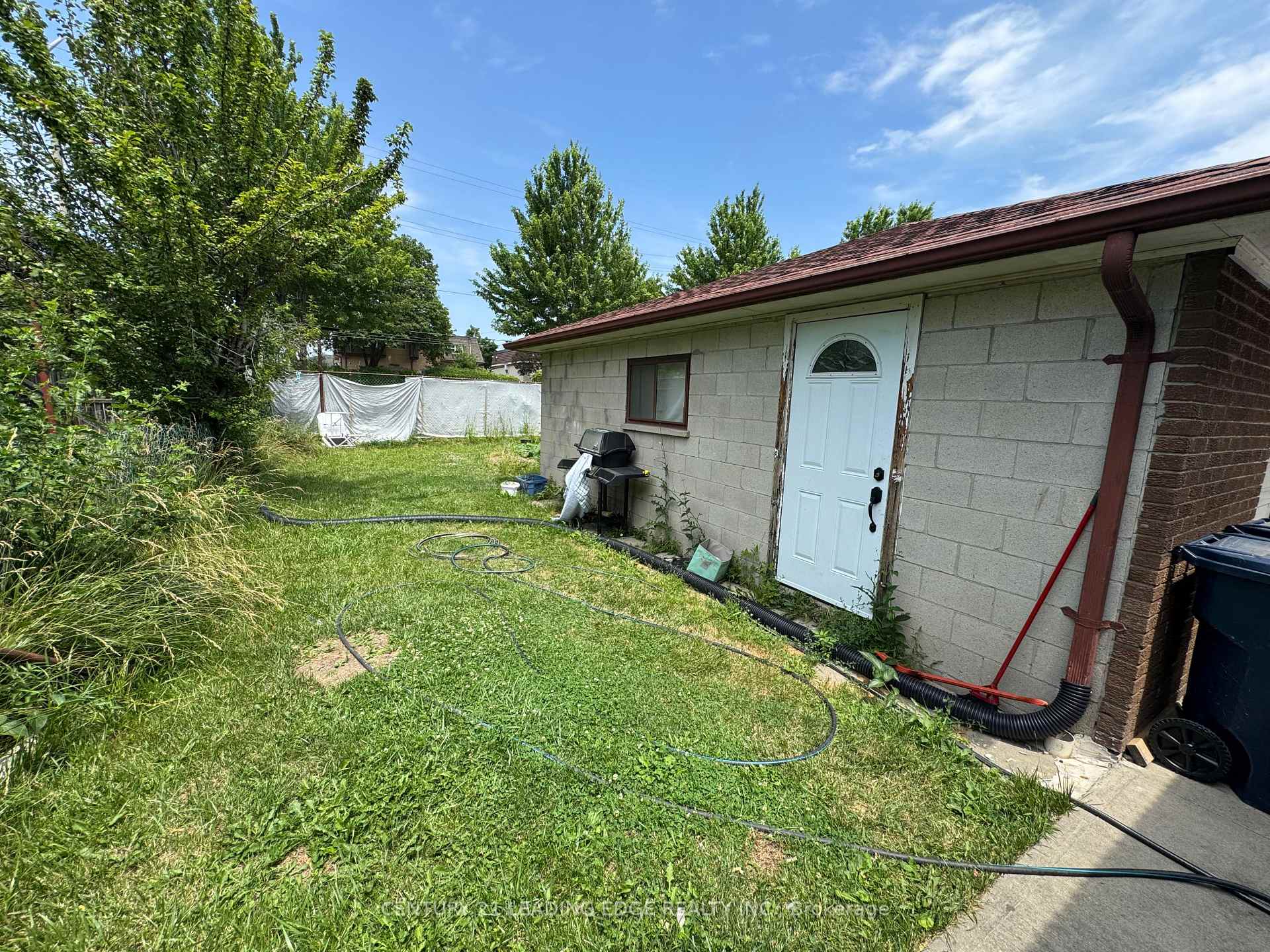 Photo 10 of 76 Thurrock Road, North York, Glenfield-Jane Heights — HOMEH
