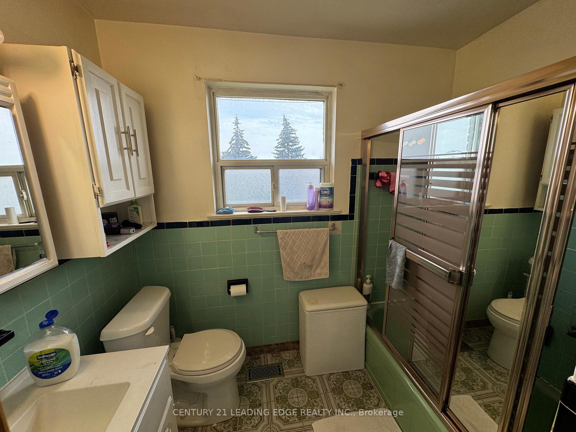 Photo 14 of 76 Thurrock Road, North York, Glenfield-Jane Heights — HOMEH