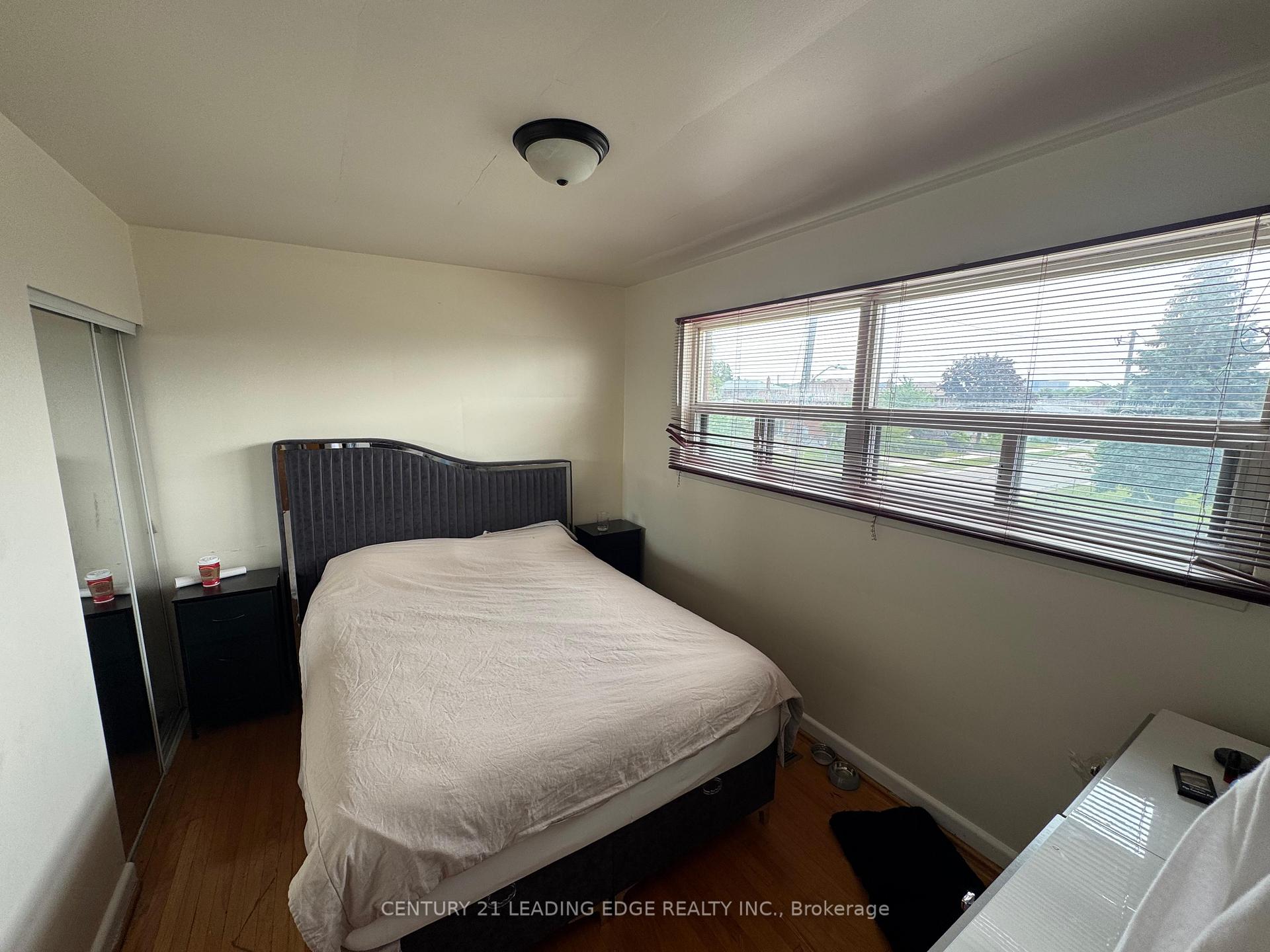 Photo 16 of 76 Thurrock Road, North York, Glenfield-Jane Heights — HOMEH
