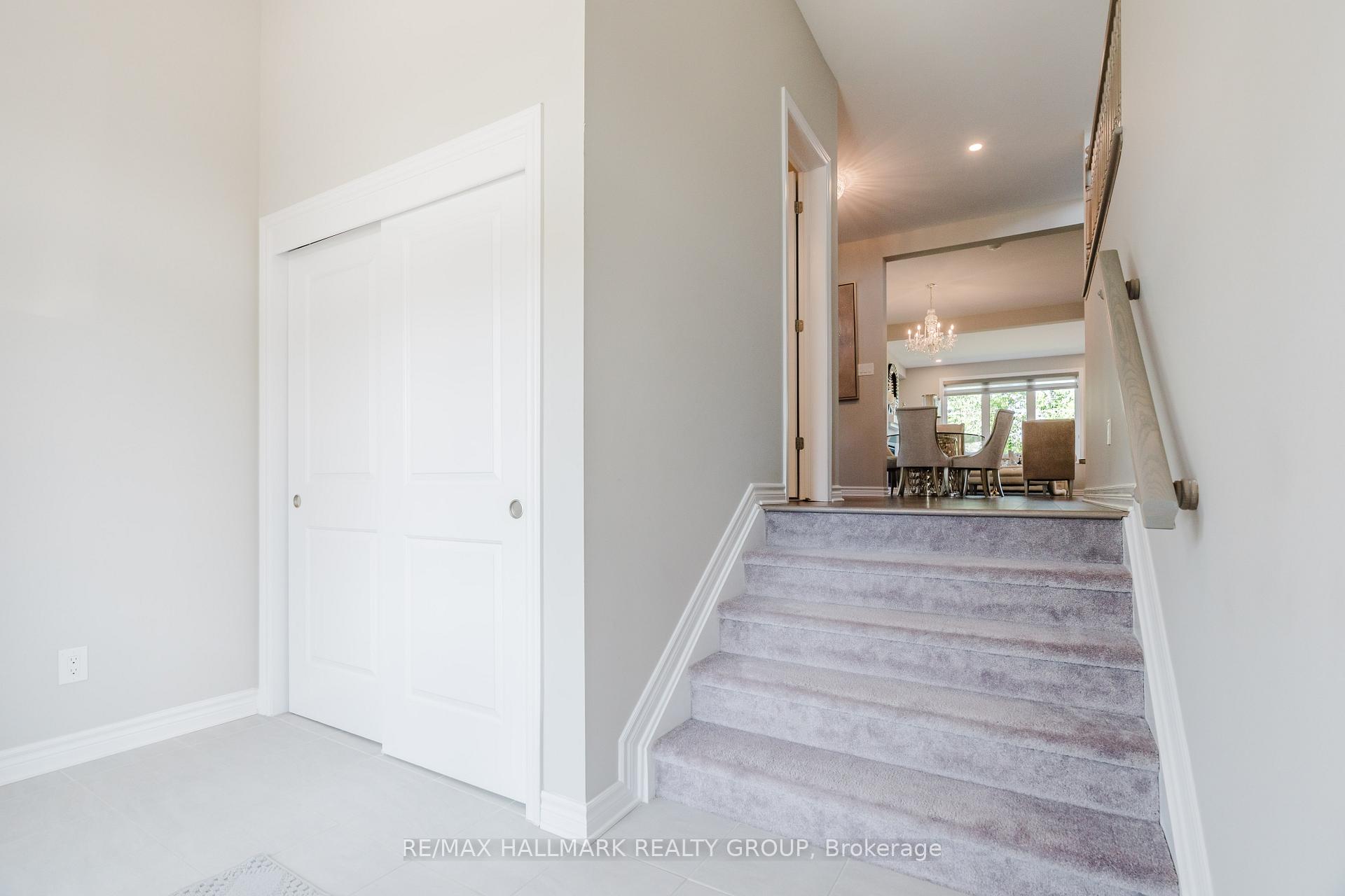Photo 4 of 678 Eagle Crest Heights, Ottawa, Stittsville (North) — HOMEH