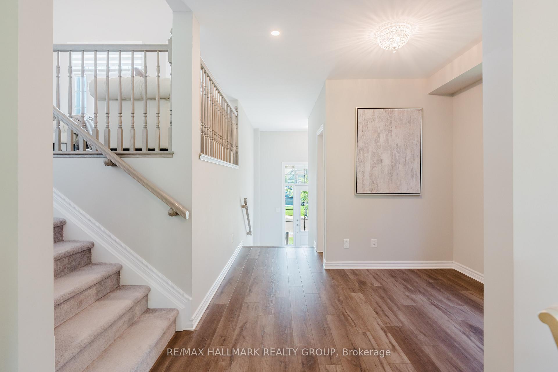 Photo 5 of 678 Eagle Crest Heights, Ottawa, Stittsville (North) — HOMEH
