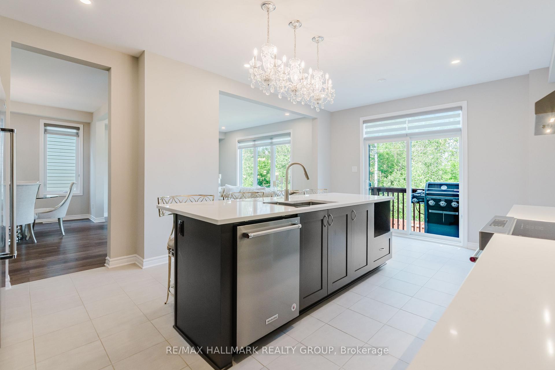 Photo 16 of 678 Eagle Crest Heights, Ottawa, Stittsville (North) — HOMEH