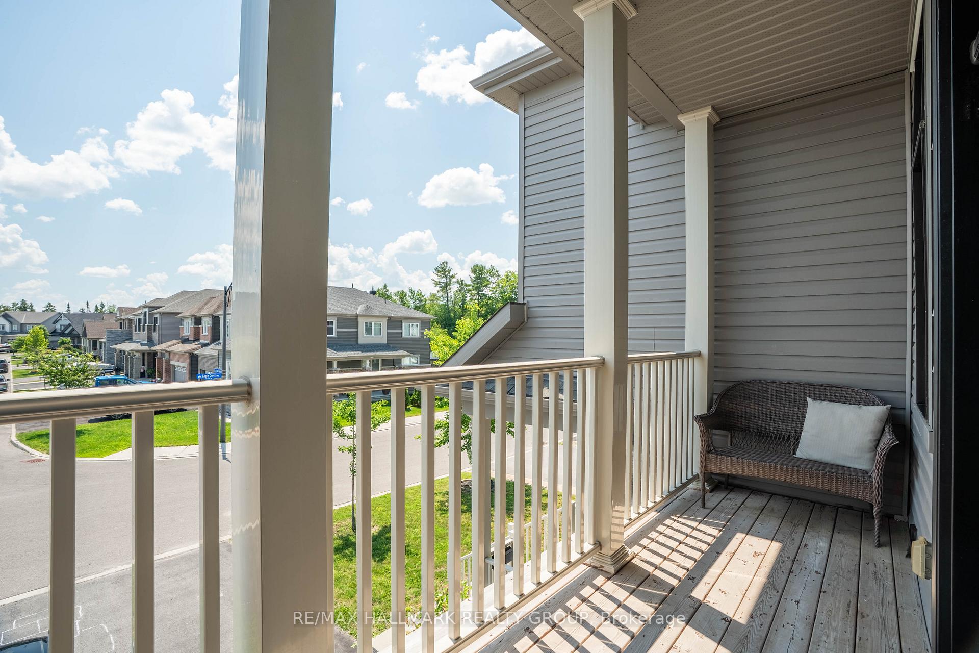 Photo 18 of 678 Eagle Crest Heights, Ottawa, Stittsville (North) — HOMEH