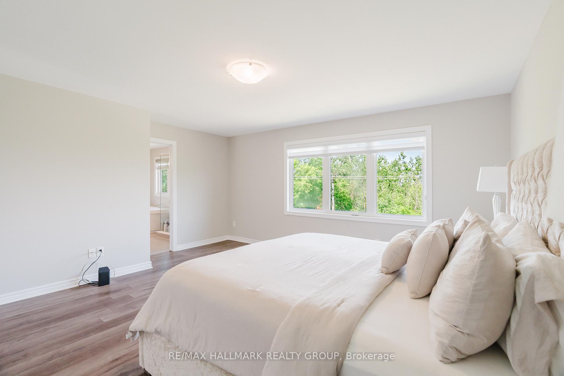 Photo 21 of 678 Eagle Crest Heights, Ottawa, Stittsville (North) — HOMEH