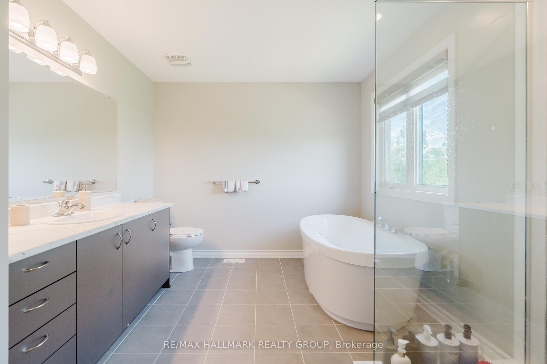 Photo 23 of 678 Eagle Crest Heights, Ottawa, Stittsville (North) — HOMEH
