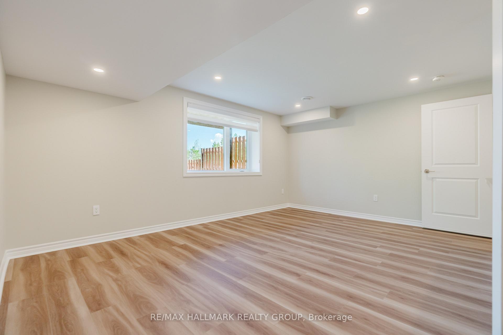 Photo 34 of 678 Eagle Crest Heights, Ottawa, Stittsville (North) — HOMEH