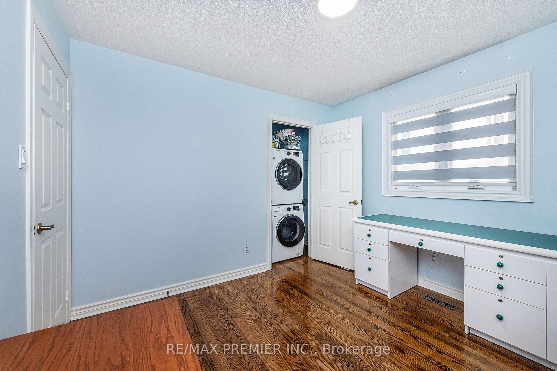 Photo 16 of 175 Medallion Boulevard, Vaughan, West Woodbridge — HOMEH