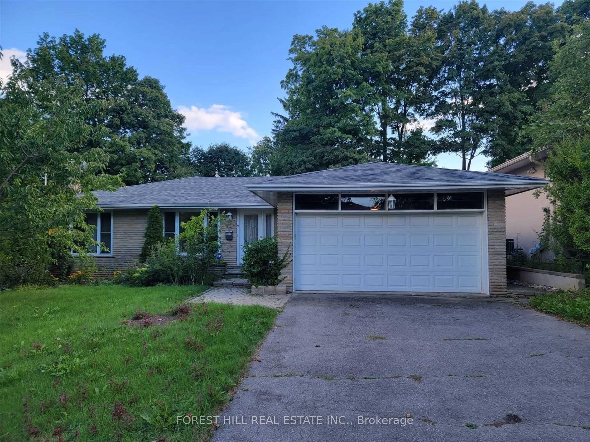 Photo 2 of 15 Restwell Crescent, North York, Bayview Village — HOMEH