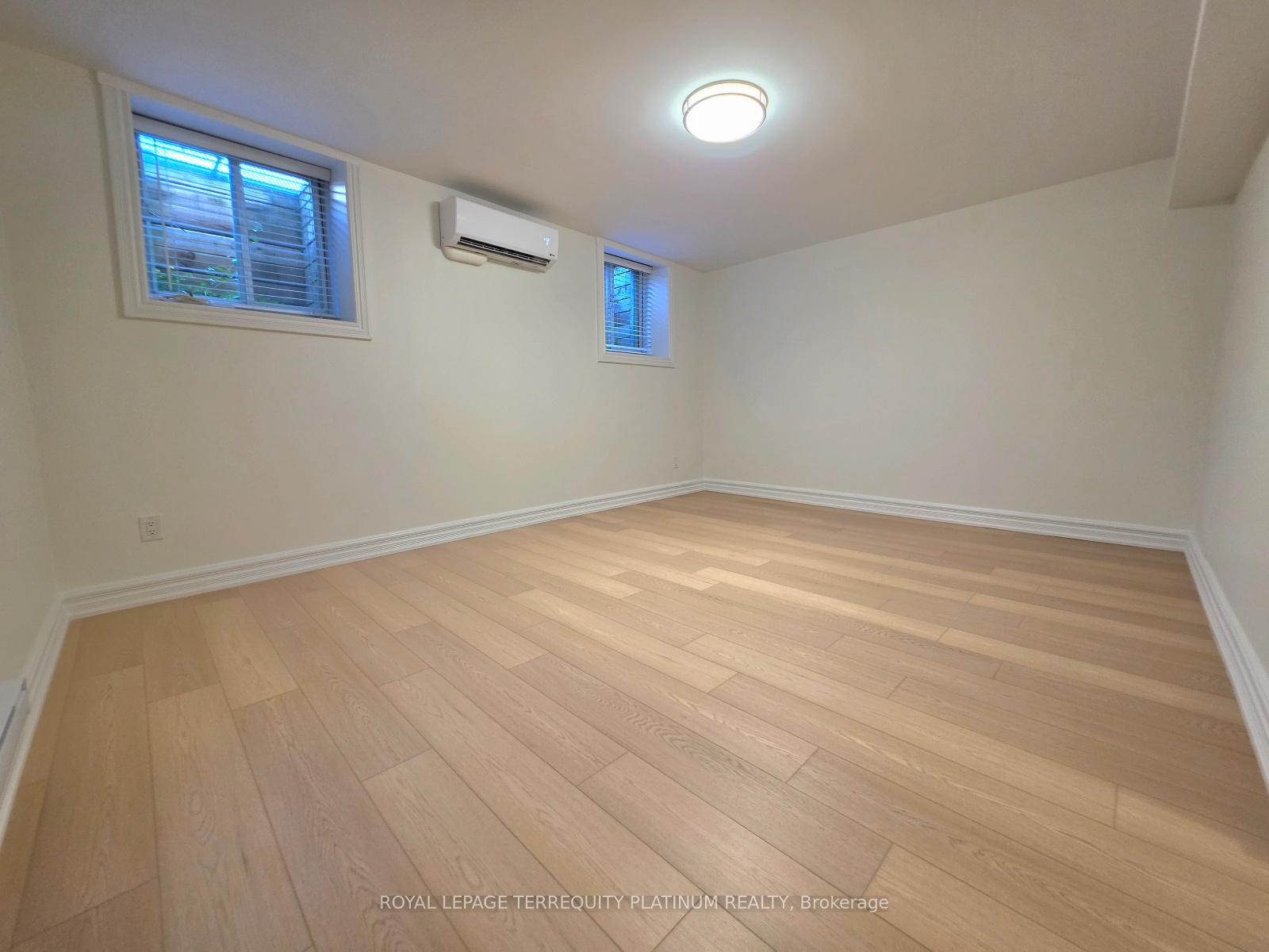 Photo 2 of Unit 1/Bsmnt, 11 Beaconsfield Avenue, Toronto, Little Portugal — HOMEH