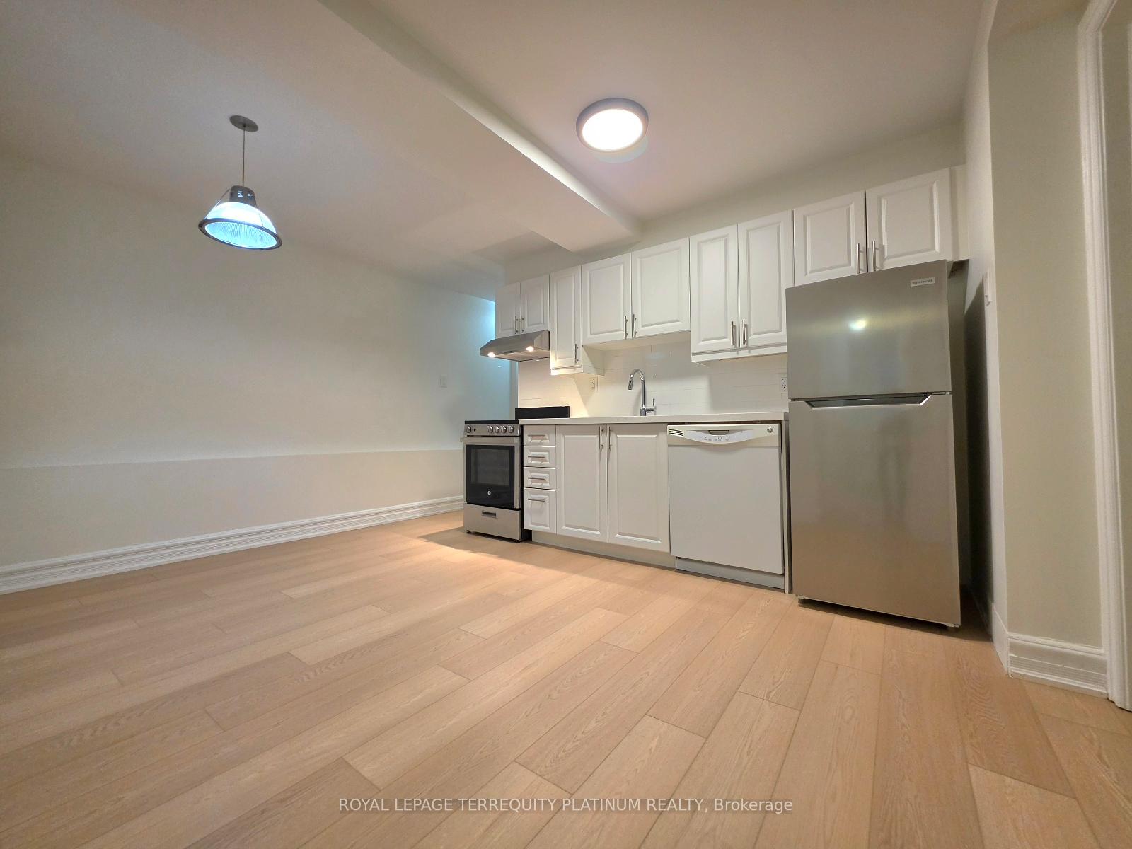 Photo 10 of Unit 1/Bsmnt, 11 Beaconsfield Avenue, Toronto, Little Portugal — HOMEH