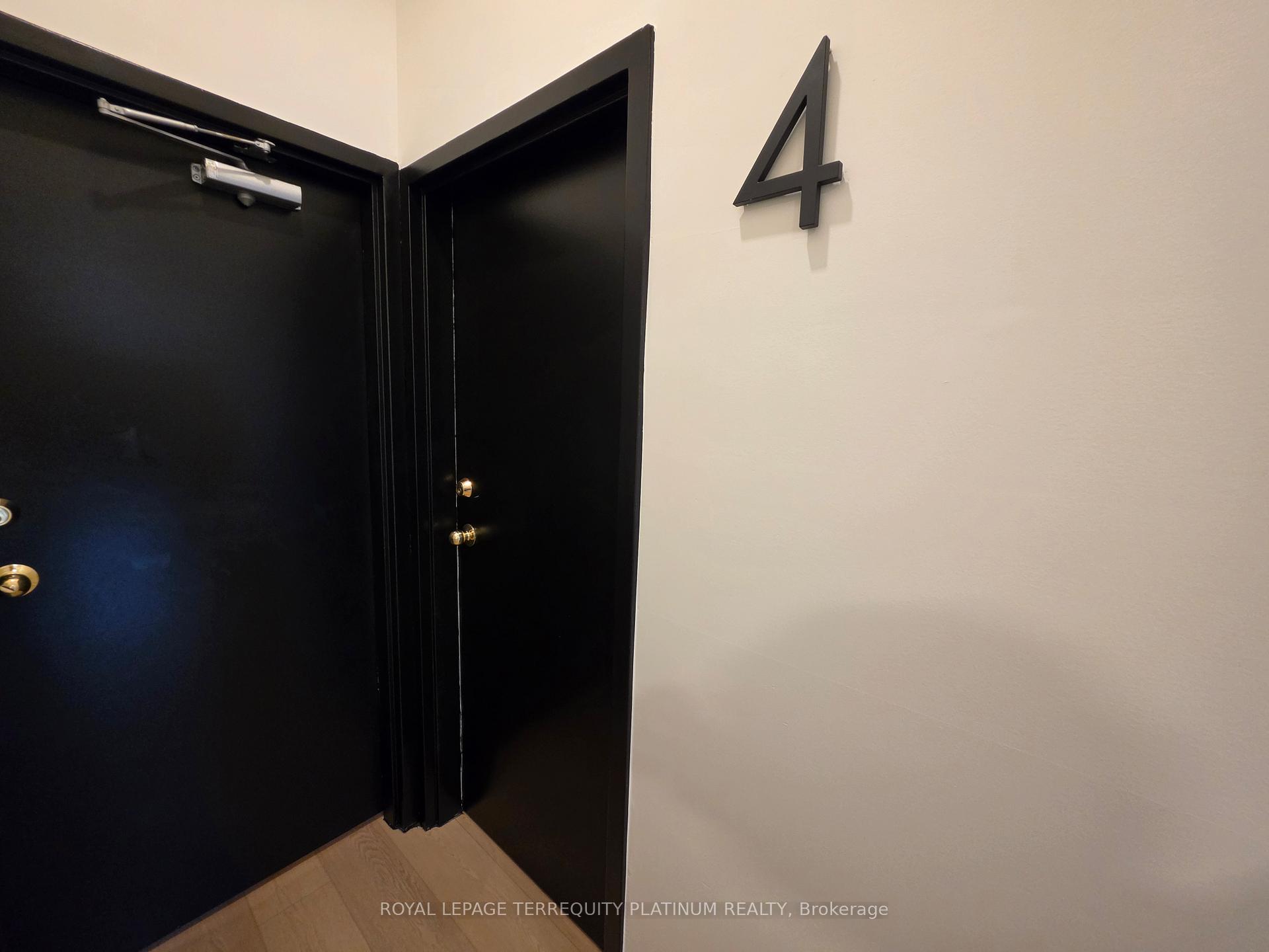 Photo 6 of Unit 4/ 2nd Floor, 11 Beaconsfield Avenue, Toronto, Little Portugal — HOMEH