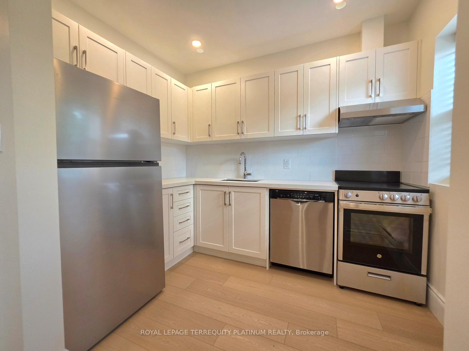 Photo 11 of Unit 4/ 2nd Floor, 11 Beaconsfield Avenue, Toronto, Little Portugal — HOMEH