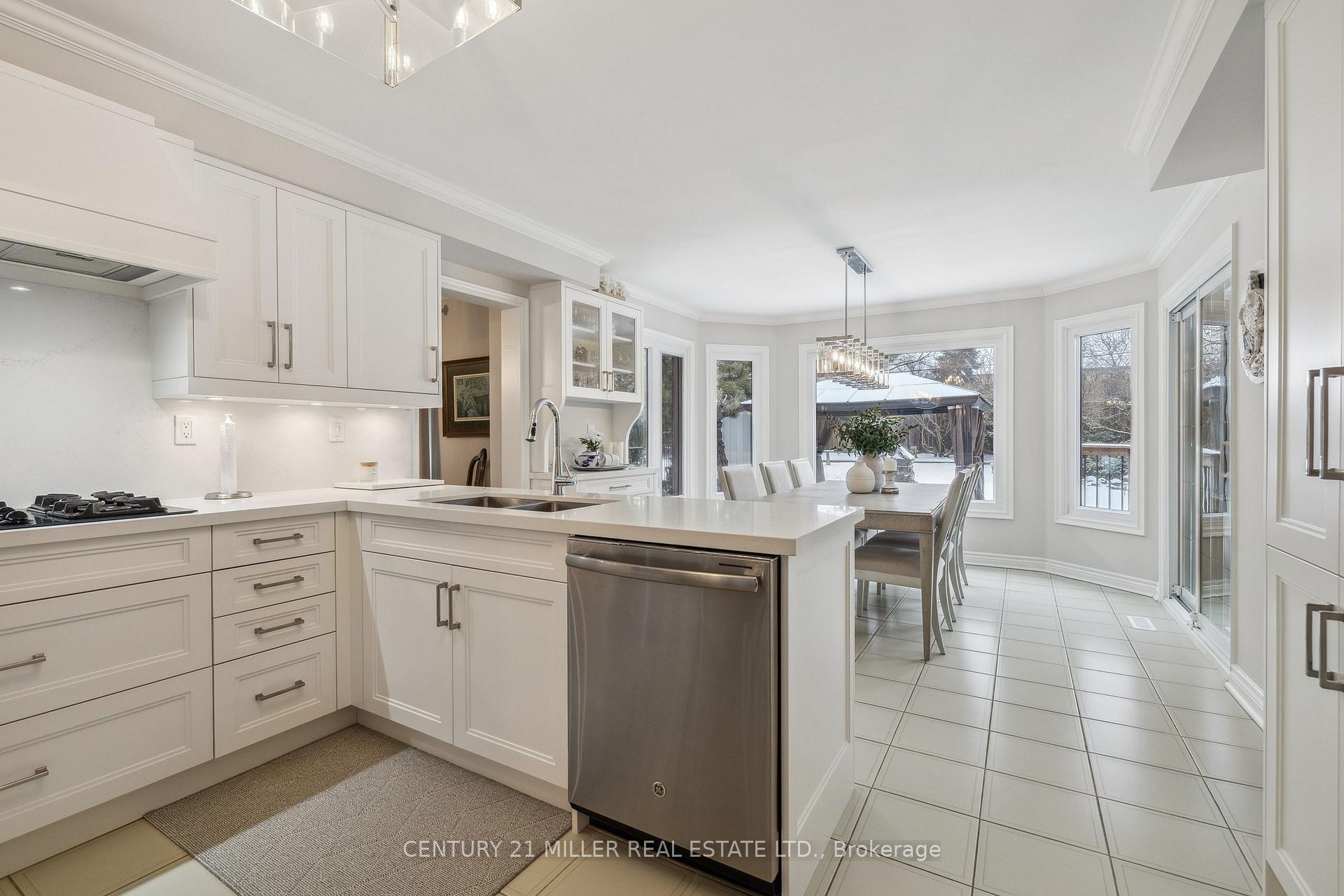 Photo 10 of 4665 Beaufort Terrace, Mississauga, Central Erin Mills — HOMEH