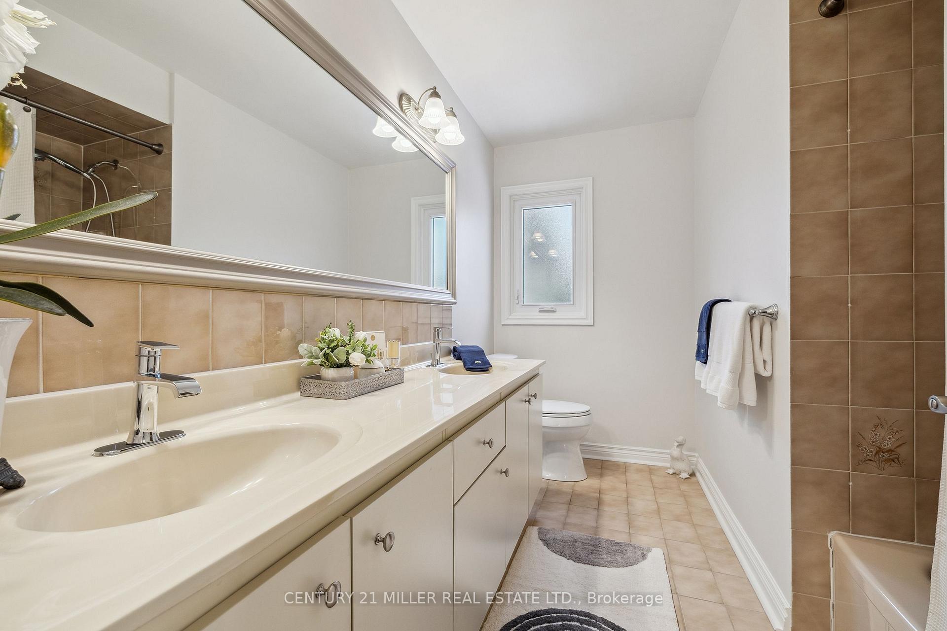 Photo 23 of 4665 Beaufort Terrace, Mississauga, Central Erin Mills — HOMEH