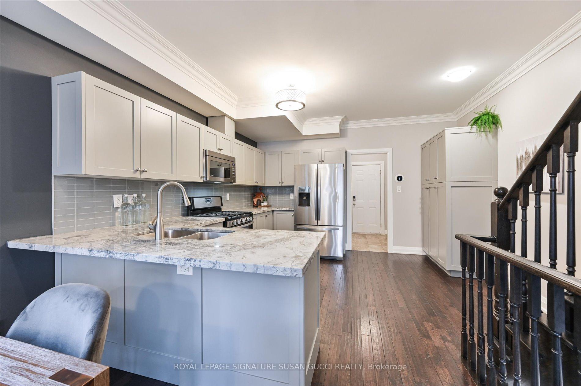 Photo 9 of 2833 St. Clair Avenue E, Toronto, O'Connor-Parkview — HOMEH