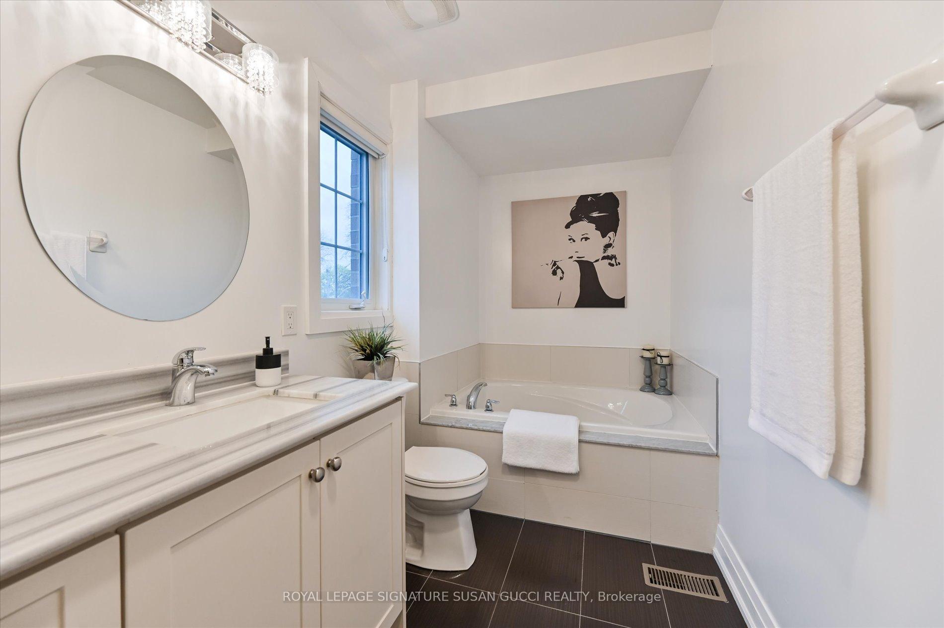 Photo 27 of 2833 St. Clair Avenue E, Toronto, O'Connor-Parkview — HOMEH