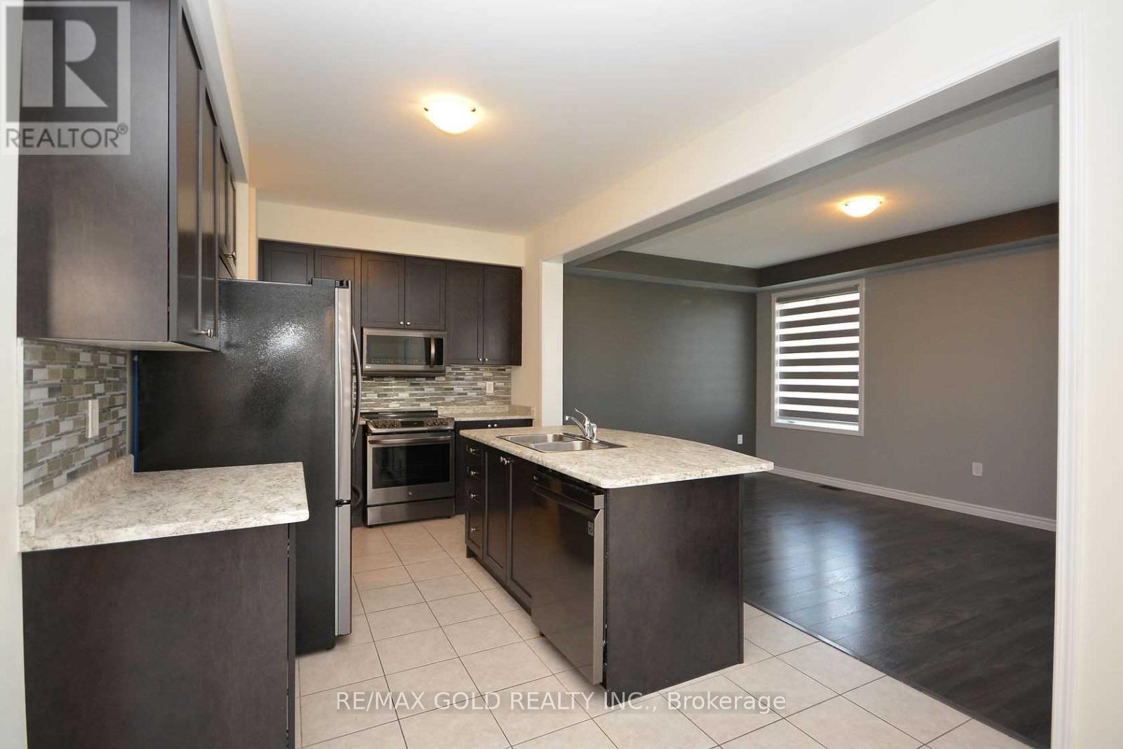 Photo 7 of 29 Ringway Road, Brampton, Northwest Brampton — HOMEH