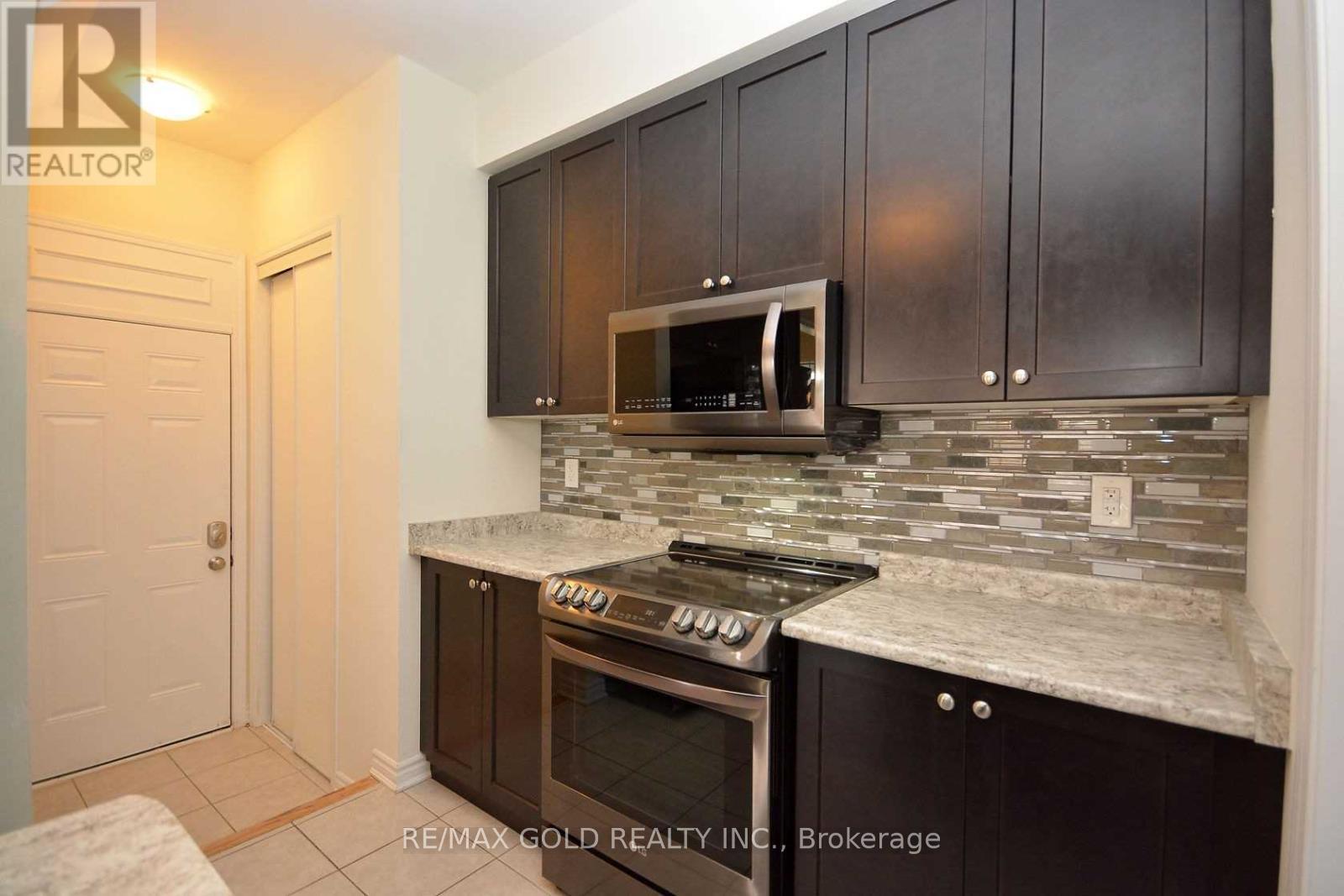 Photo 8 of 29 Ringway Road, Brampton, Northwest Brampton — HOMEH
