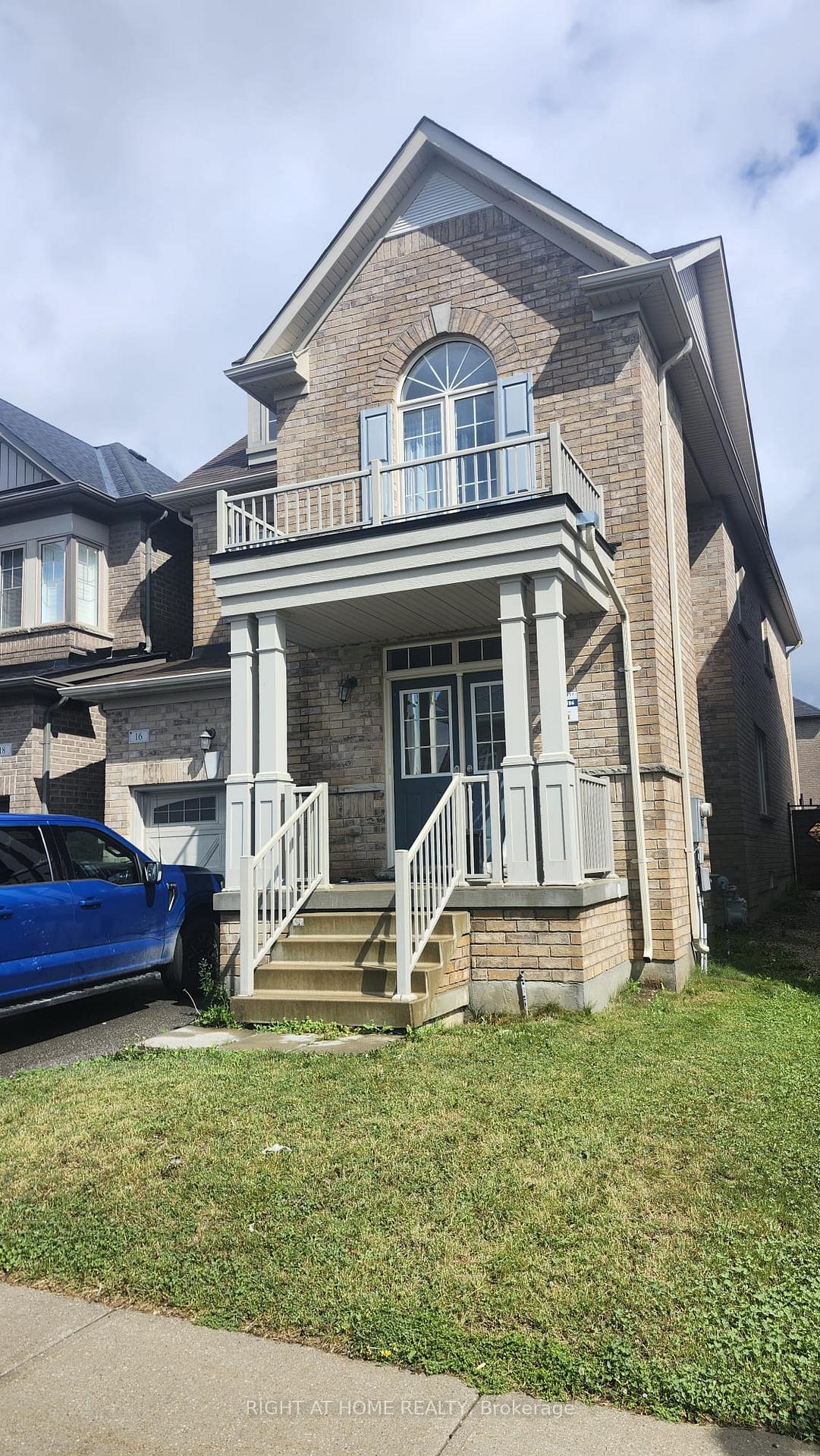 Photo 3 of 16 Red Tree Drive, Vaughan, Kleinburg — HOMEH