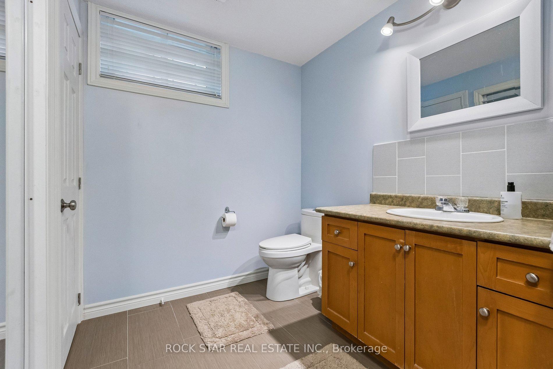 Photo 29 of 130 Hudson Crescent, Kitchener, Heritage Park - Kitchener — HOMEH