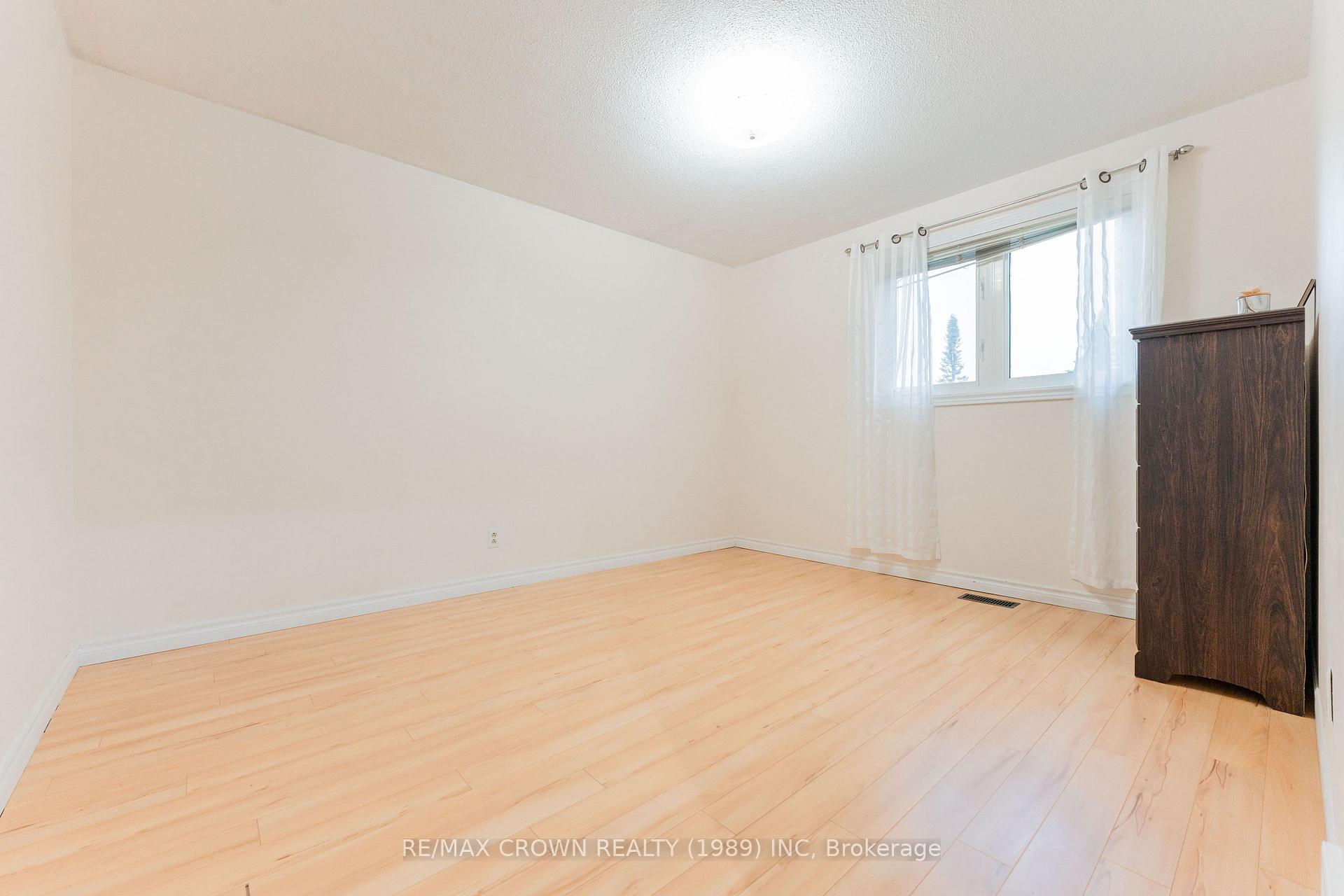 Photo 20 of 11 Kent Place, Kapuskasing — HOMEH