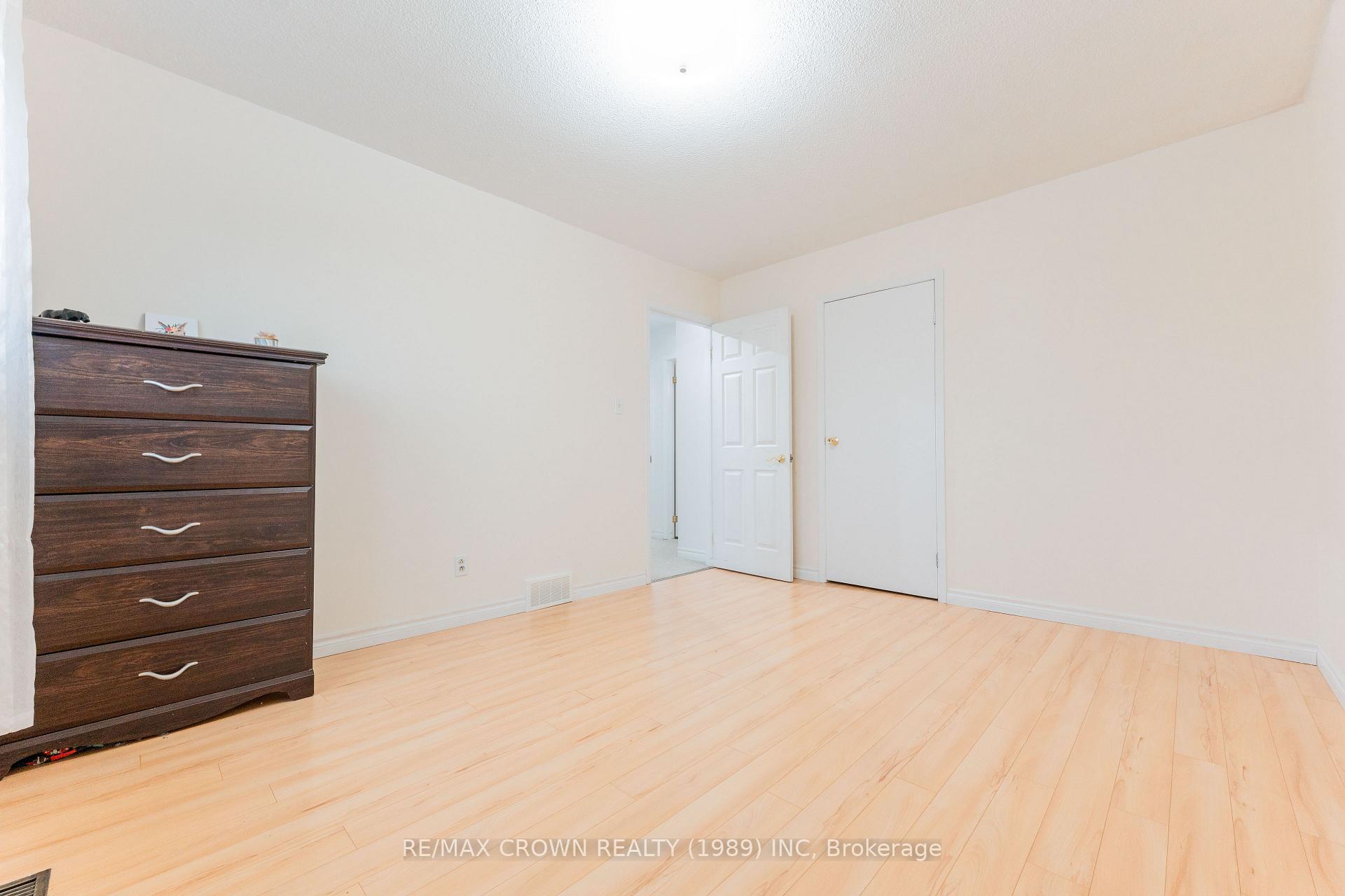Photo 21 of 11 Kent Place, Kapuskasing — HOMEH