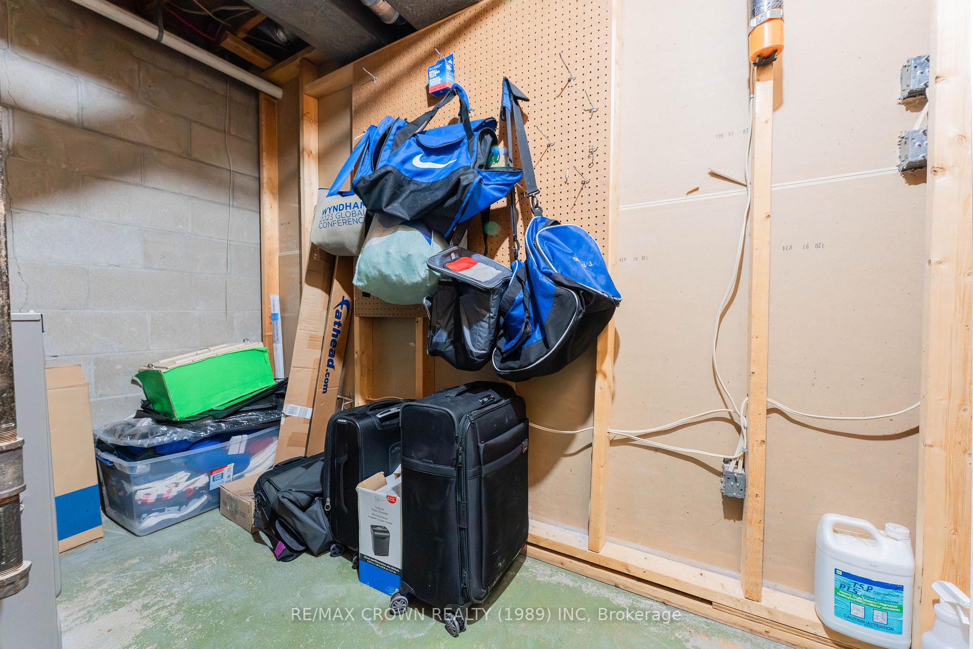 Photo 43 of 11 Kent Place, Kapuskasing — HOMEH