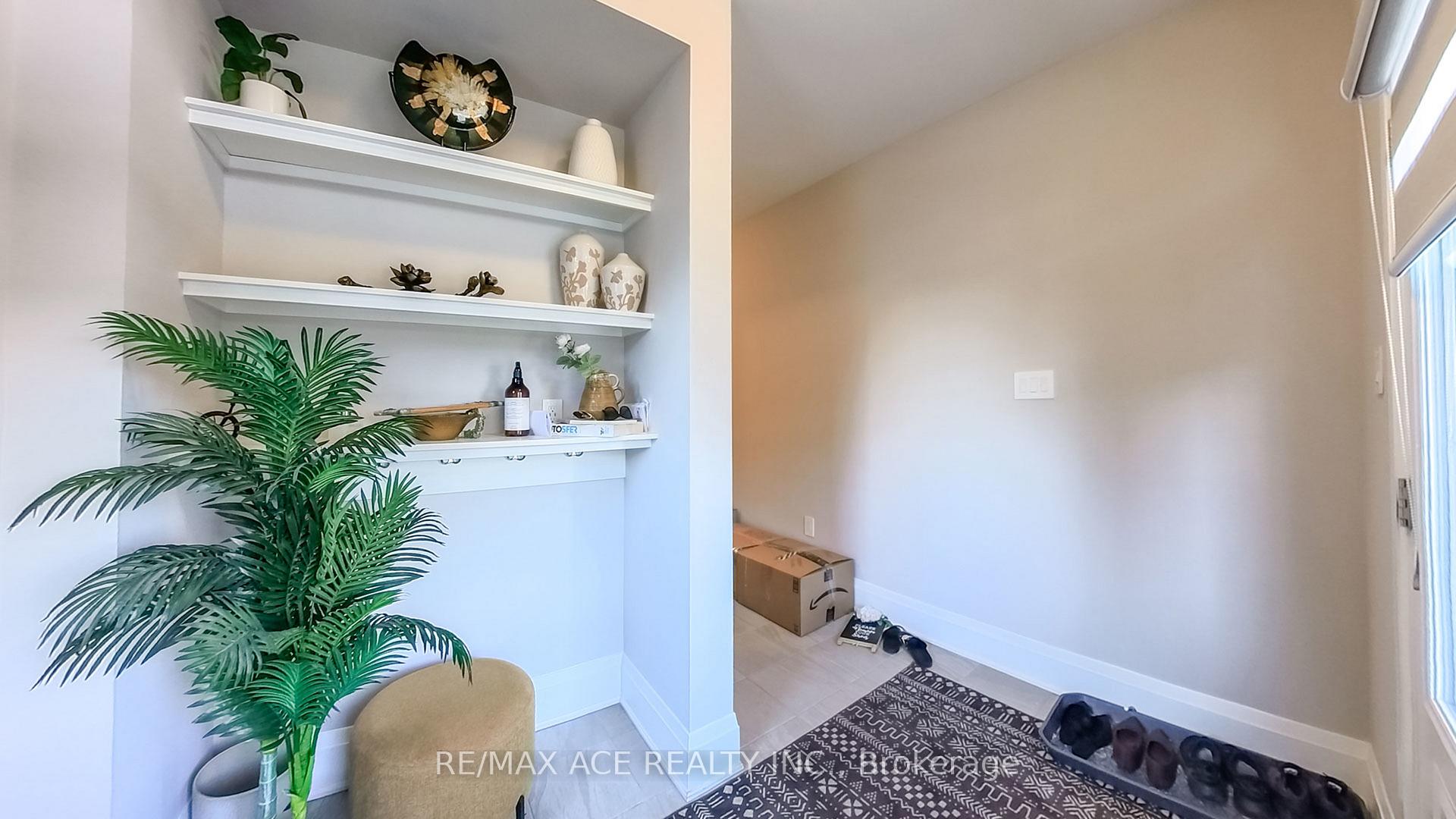 Photo 5 of 261 Marigold Court, Milton, Dempsey — HOMEH