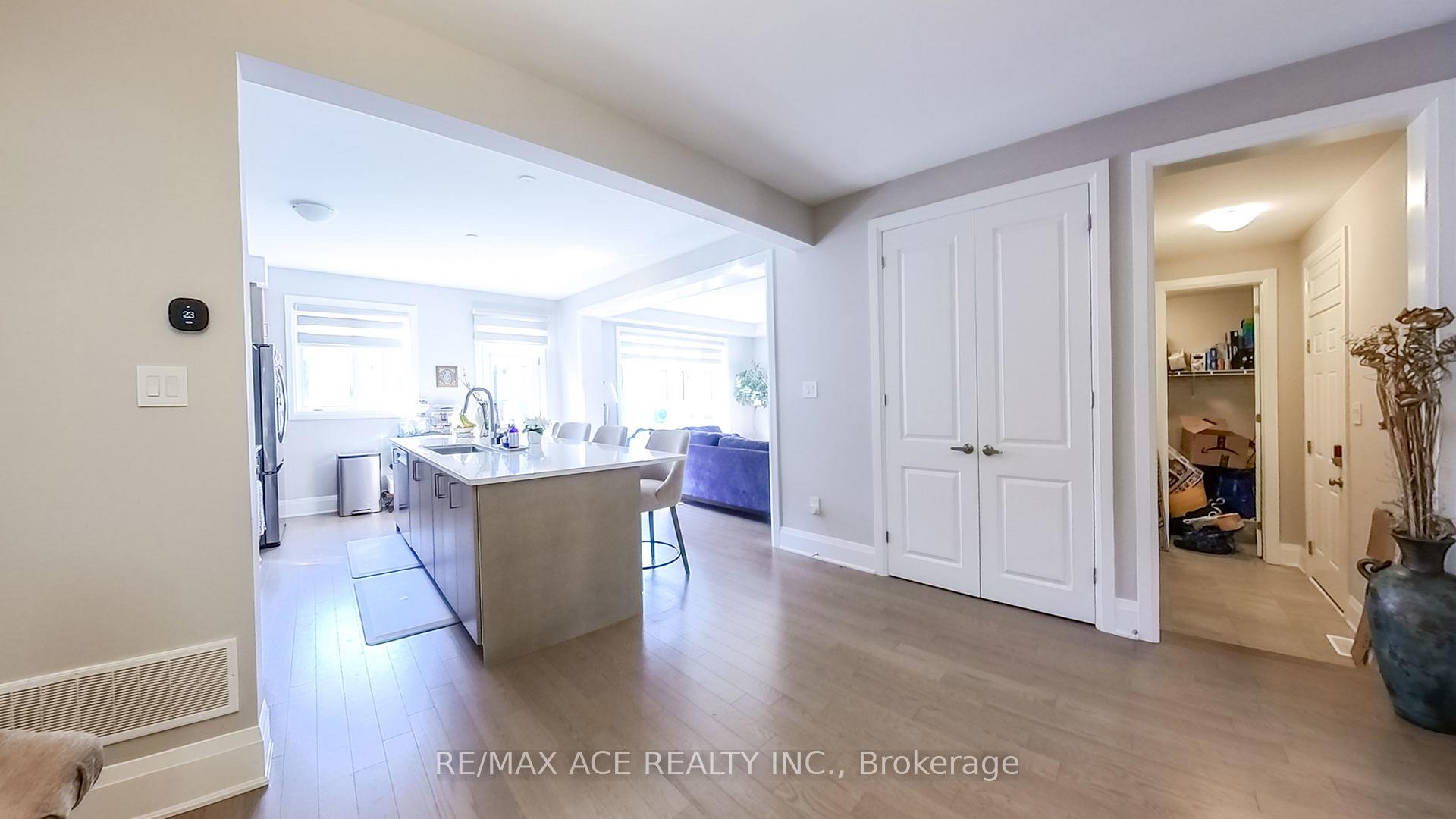 Photo 10 of 261 Marigold Court, Milton, Dempsey — HOMEH