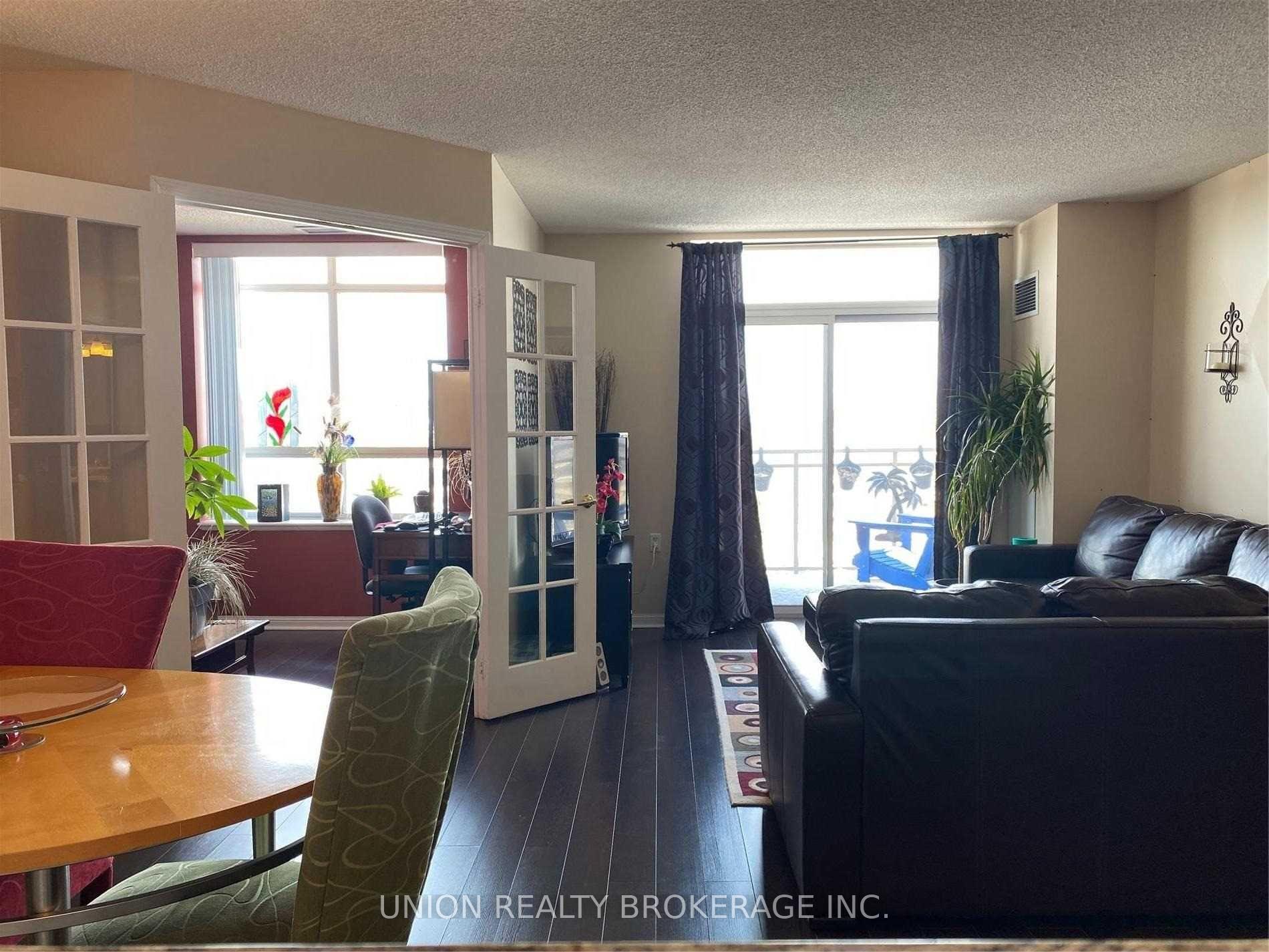 Photo 4 of Unit Ph10, 650 Lawrence Avenue W, Toronto, Englemount-Lawrence — HOMEH