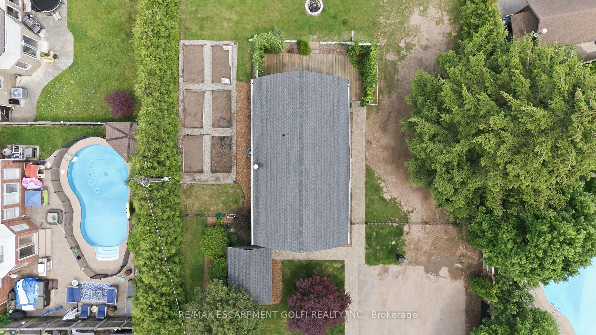 Photo 46 of Unit C, 292 Main Street, Grimsby, Grimsby West — HOMEH