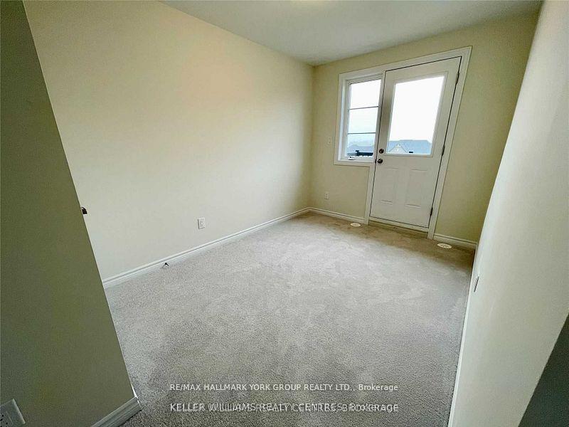 Photo 15 of 586 Murrell Boulevard, East Gwillimbury, Sharon — HOMEH