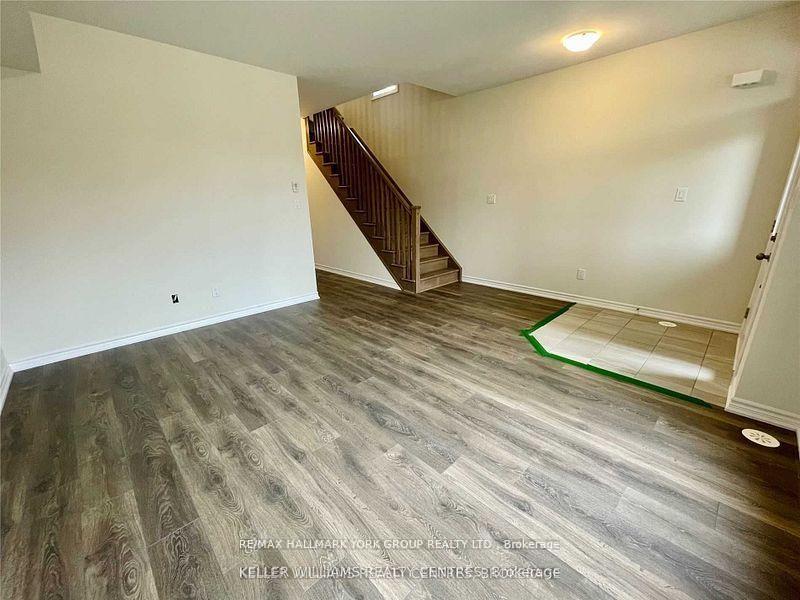 Photo 18 of 586 Murrell Boulevard, East Gwillimbury, Sharon — HOMEH