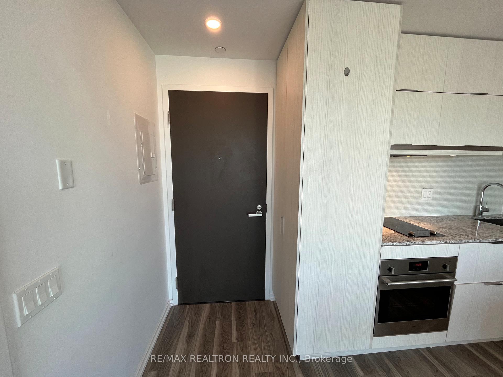 Photo of Unit 3113, 197 Yonge Street