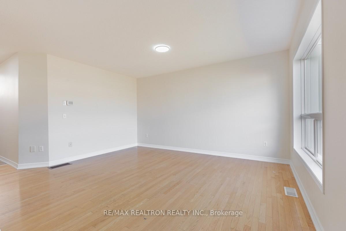 Photo 13 of Unit 10, 800 Westridge Boulevard, Orillia — HOMEH
