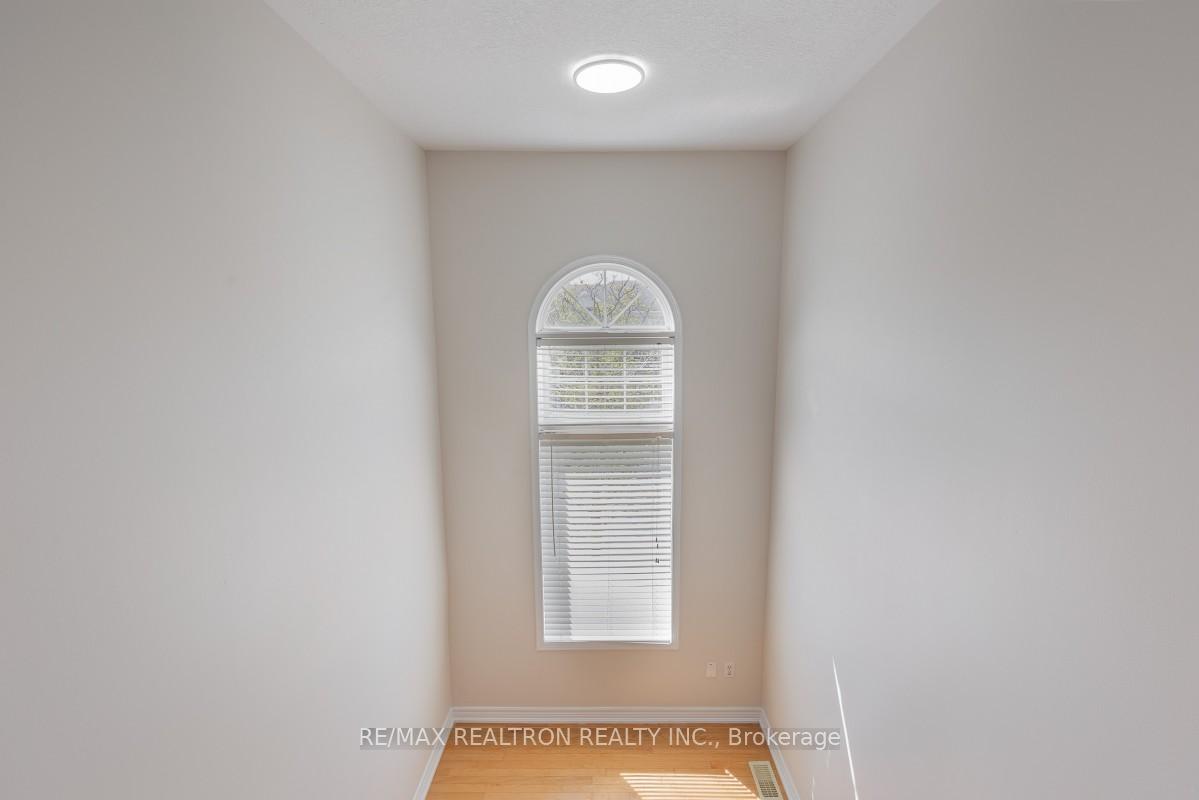 Photo 18 of Unit 10, 800 Westridge Boulevard, Orillia — HOMEH