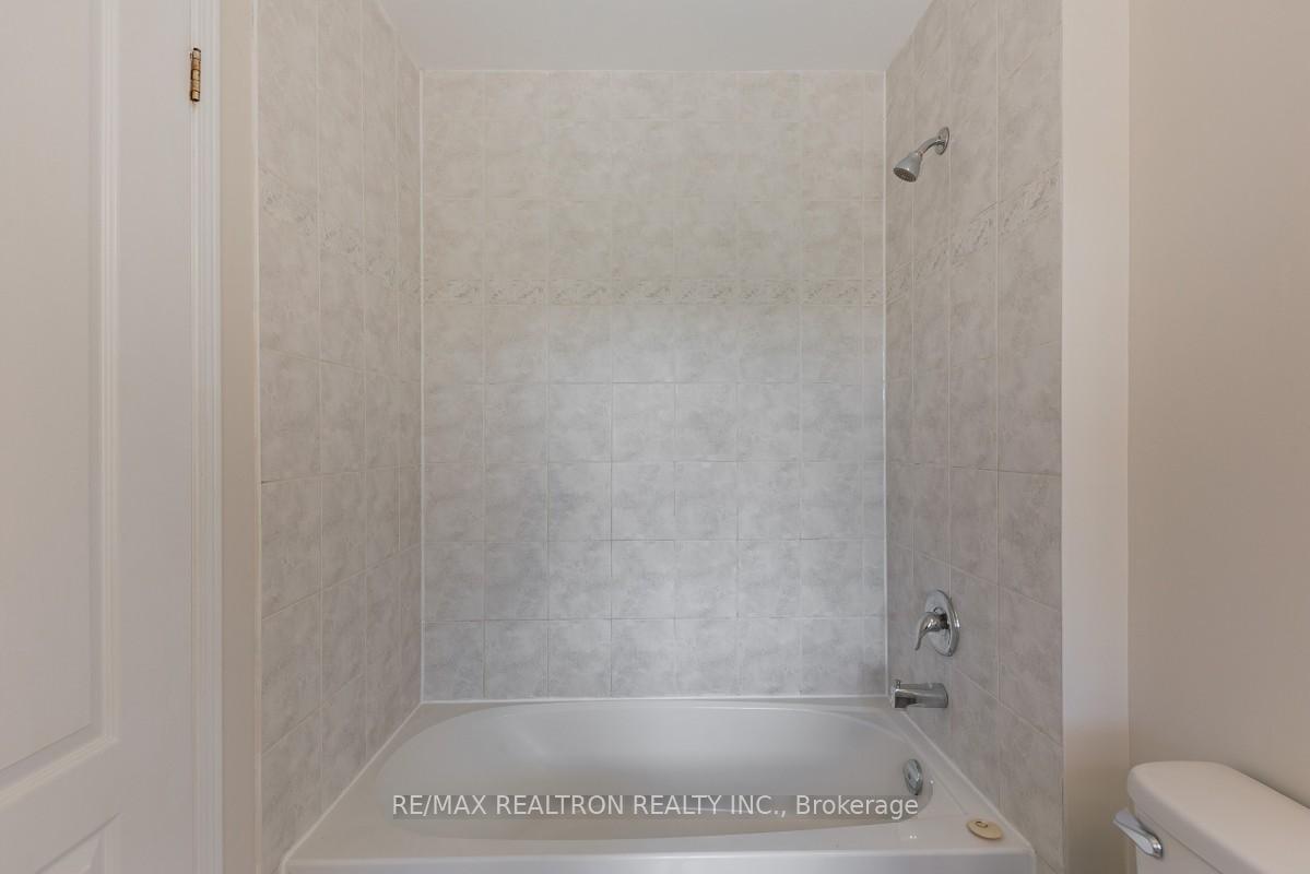 Photo 21 of Unit 10, 800 Westridge Boulevard, Orillia — HOMEH
