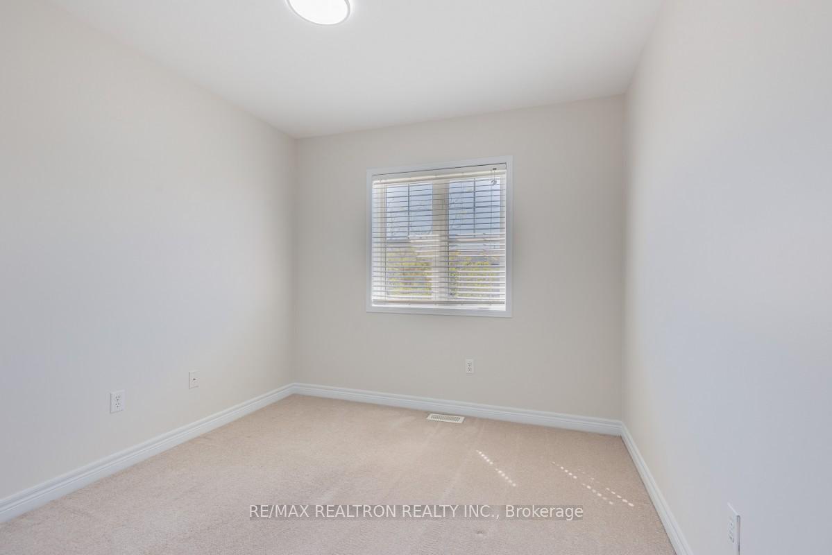Photo 23 of Unit 10, 800 Westridge Boulevard, Orillia — HOMEH