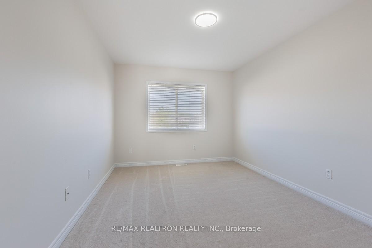 Photo 26 of Unit 10, 800 Westridge Boulevard, Orillia — HOMEH