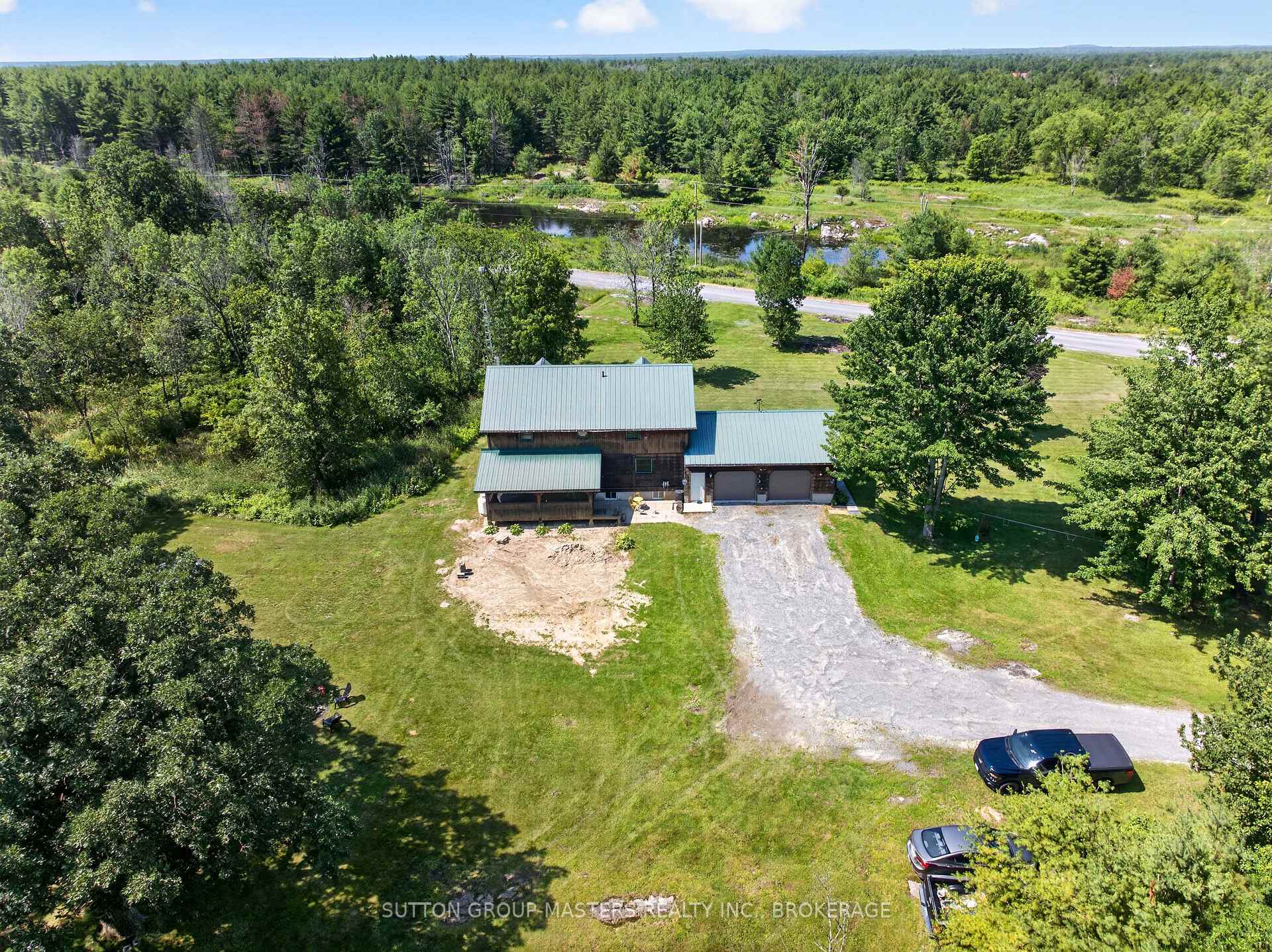 Photo 3 of 6716 Leveque Road, Frontenac, Frontenac South — HOMEH