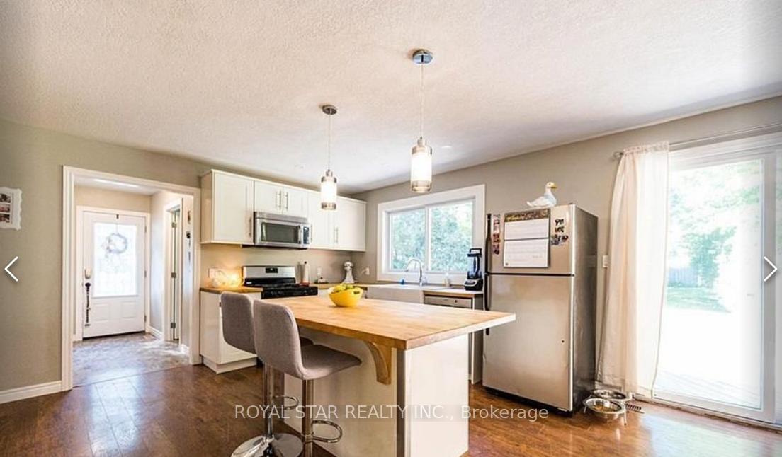 Photo 7 of 410 Main Street E, Norwich, Springford — HOMEH