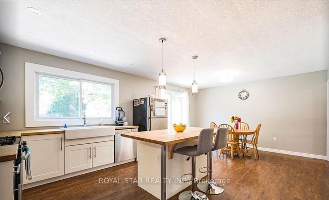 Photo 8 of 410 Main Street E, Norwich, Springford — HOMEH