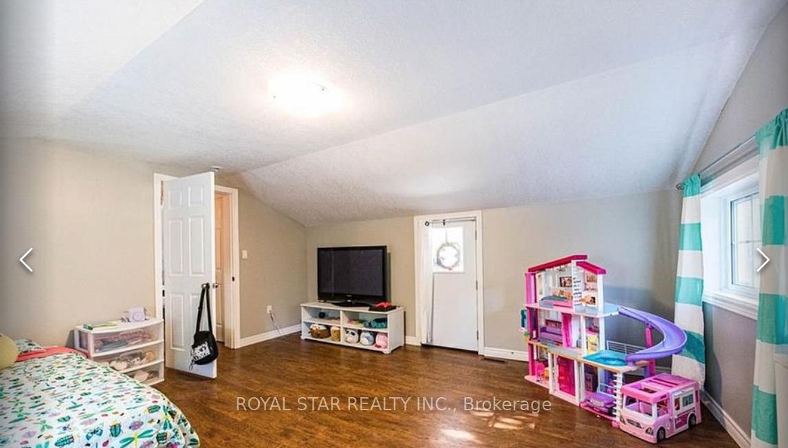 Photo 15 of 410 Main Street E, Norwich, Springford — HOMEH