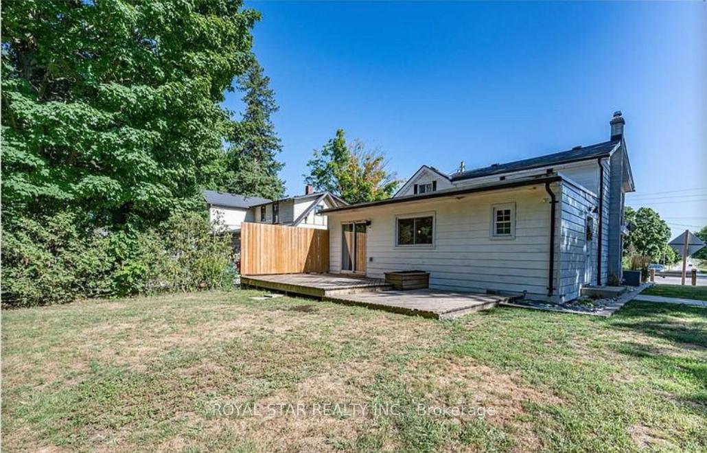 Photo 19 of 410 Main Street E, Norwich, Springford — HOMEH