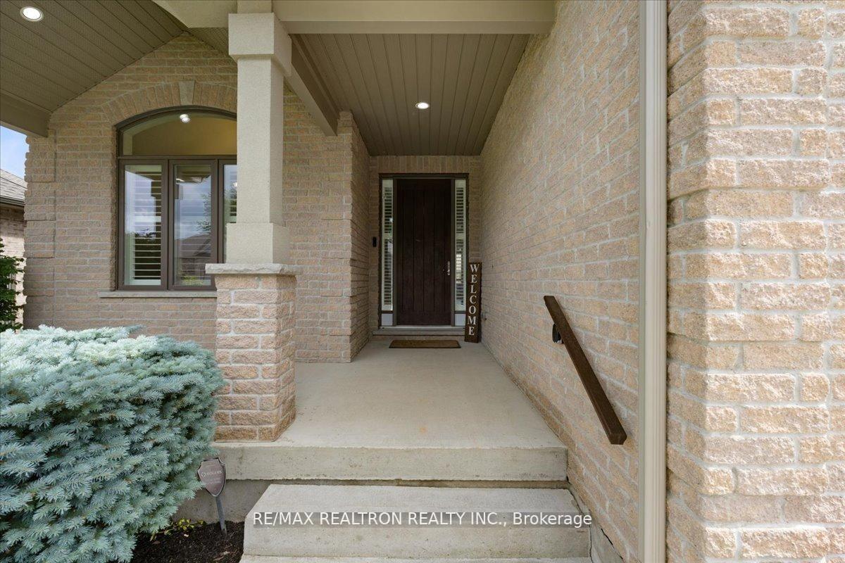Photo 3 of 177 Martin Drive, Middlesex Centre, Ilderton — HOMEH