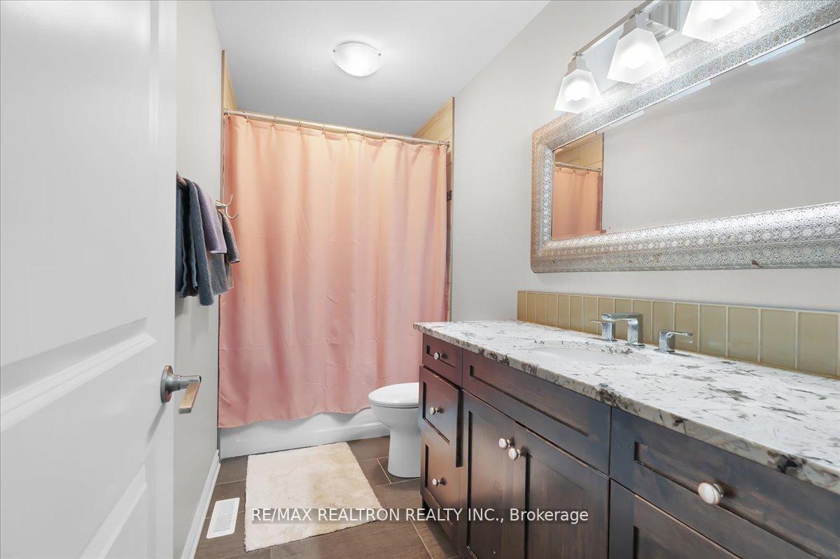 Photo 16 of 177 Martin Drive, Middlesex Centre, Ilderton — HOMEH