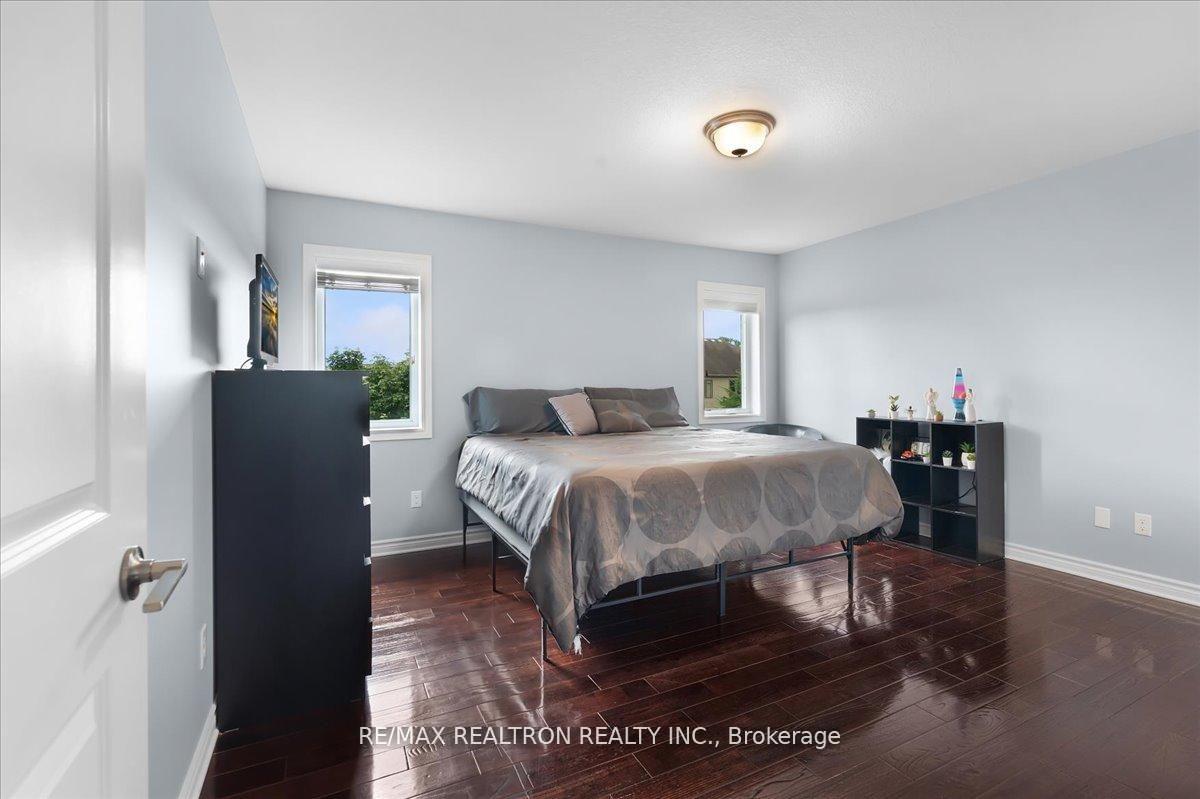 Photo 18 of 177 Martin Drive, Middlesex Centre, Ilderton — HOMEH